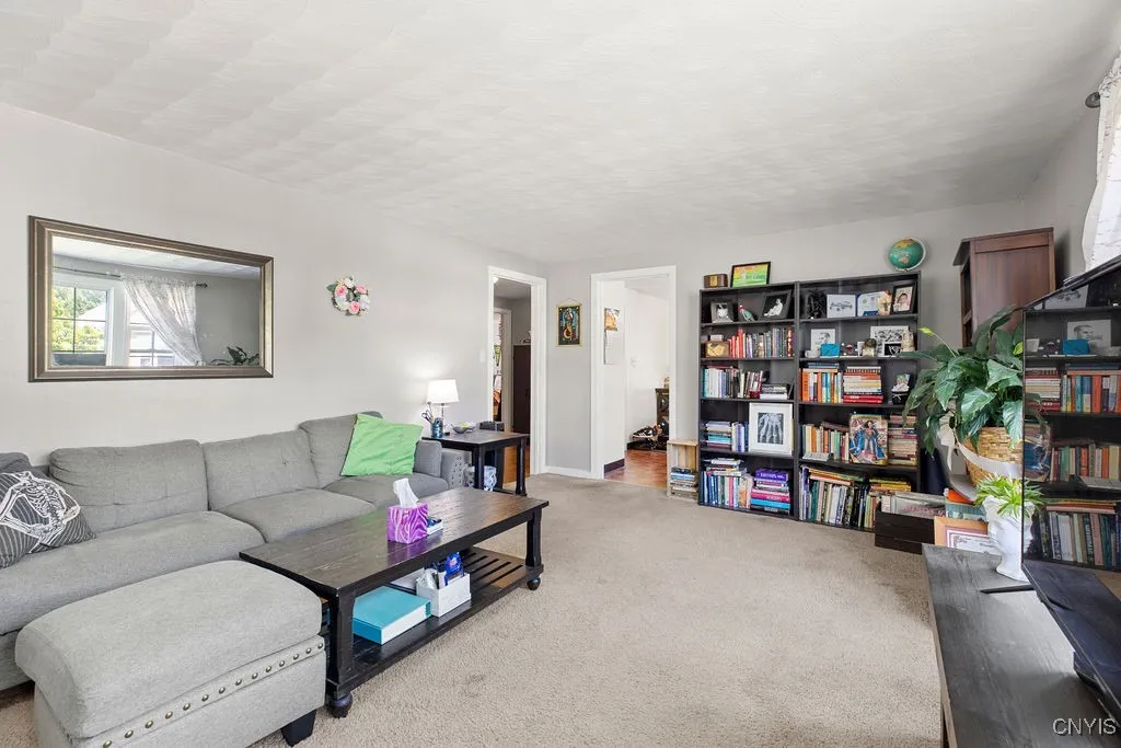 306 Darrow Avenue, Geddes, New York 13209, Geddes, New York 13209, 6 Bedrooms Bedrooms, ,2 BathroomsBathrooms,Residential,Closed,306 Darrow Avenue, Geddes, New York 13209,0,S1624696