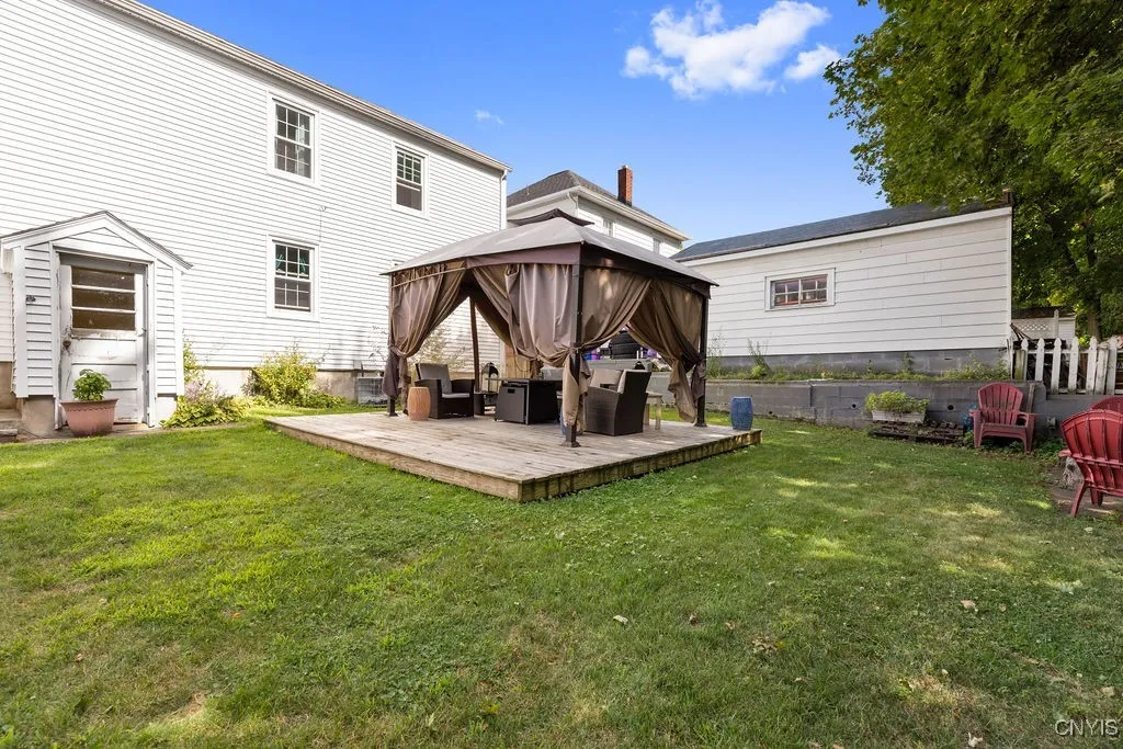 306 Darrow Avenue, Geddes, New York 13209, Geddes, New York 13209, 6 Bedrooms Bedrooms, ,2 BathroomsBathrooms,Residential,Closed,306 Darrow Avenue, Geddes, New York 13209,0,S1624696