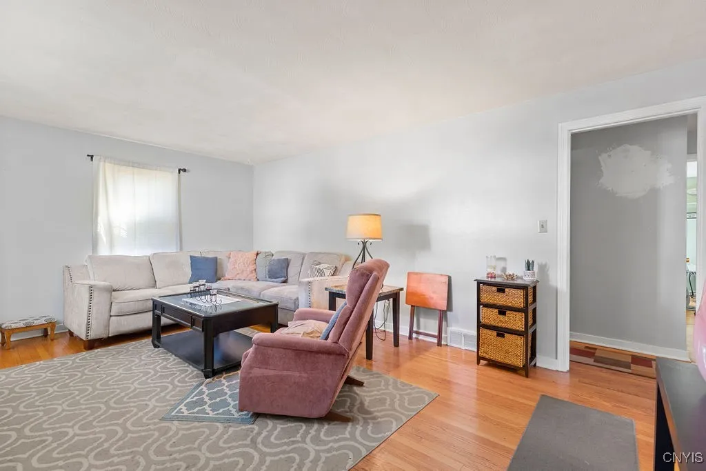 306 Darrow Avenue, Geddes, New York 13209, Geddes, New York 13209, 6 Bedrooms Bedrooms, ,2 BathroomsBathrooms,Residential,Closed,306 Darrow Avenue, Geddes, New York 13209,0,S1624696