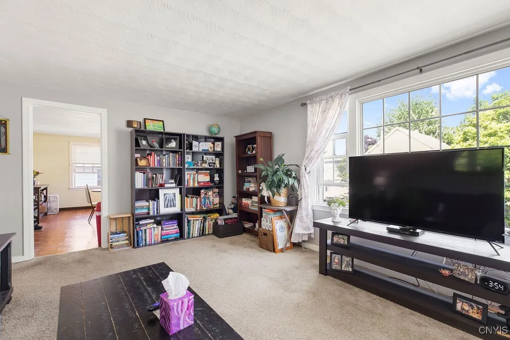 306 Darrow Avenue, Geddes, New York 13209, Geddes, New York 13209, 6 Bedrooms Bedrooms, ,2 BathroomsBathrooms,Residential,Closed,306 Darrow Avenue, Geddes, New York 13209,0,S1624696