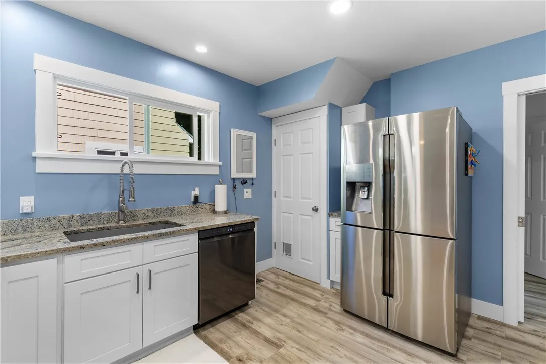 86 Henley Street, Rochester, New York 14612, Rochester, New York 14612, 3 Bedrooms Bedrooms, 8 Rooms Rooms,1 BathroomBathrooms,Residential,Closed,86 Henley Street, Rochester, New York 14612,0,R1624828