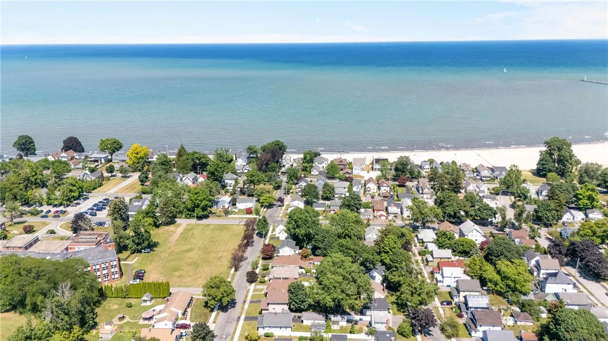86 Henley Street, Rochester, New York 14612, Rochester, New York 14612, 3 Bedrooms Bedrooms, 8 Rooms Rooms,1 BathroomBathrooms,Residential,Closed,86 Henley Street, Rochester, New York 14612,0,R1624828