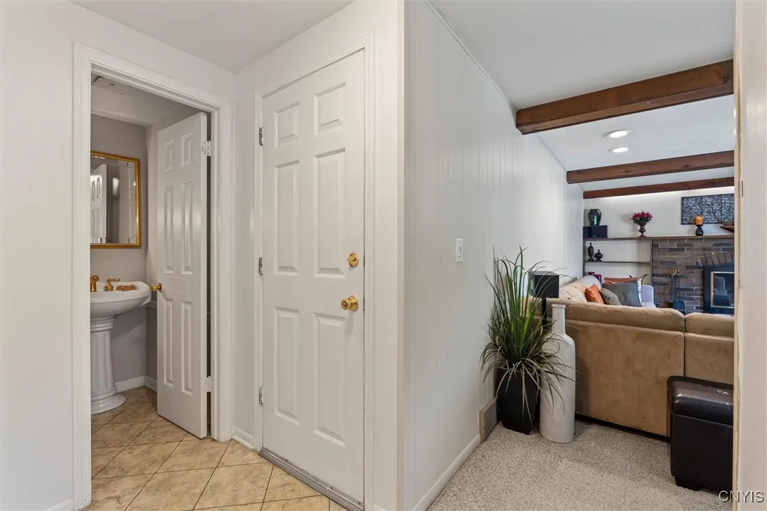 5240 Wethersfield Road, Dewitt, New York 13078, De Witt, New York 13078, 4 Bedrooms Bedrooms, 13 Rooms Rooms,2 BathroomsBathrooms,Residential,Closed,5240 Wethersfield Road, Dewitt, New York 13078,0,S1624919
