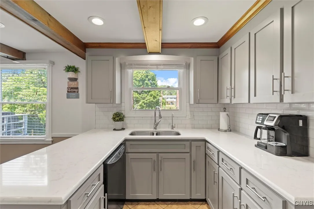 5240 Wethersfield Road, Dewitt, New York 13078, De Witt, New York 13078, 4 Bedrooms Bedrooms, 13 Rooms Rooms,2 BathroomsBathrooms,Residential,Closed,5240 Wethersfield Road, Dewitt, New York 13078,0,S1624919