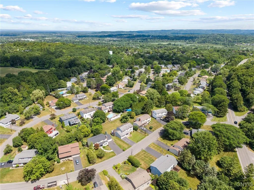 5240 Wethersfield Road, Dewitt, New York 13078, De Witt, New York 13078, 4 Bedrooms Bedrooms, 13 Rooms Rooms,2 BathroomsBathrooms,Residential,Closed,5240 Wethersfield Road, Dewitt, New York 13078,0,S1624919