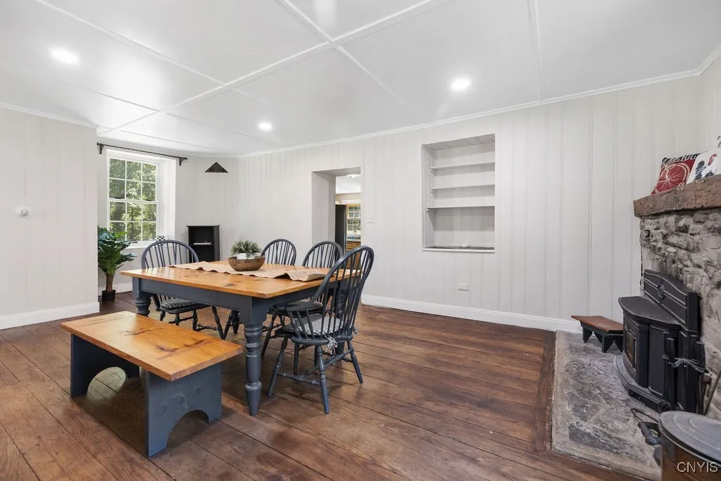 7822 Salt Springs Road, Manlius, New York 13066, Manlius, New York 13066, 5 Bedrooms Bedrooms, 9 Rooms Rooms,1 BathroomBathrooms,Residential,For Sale,7822 Salt Springs Road, Manlius, New York 13066,0,S1620587
