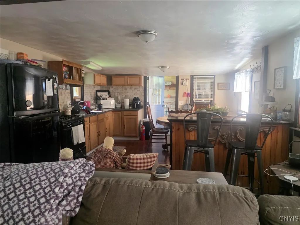 11841 Bentley Road, Galen, New York 14433, Galen, New York 14433, 2 Bedrooms Bedrooms, 6 Rooms Rooms,1 BathroomBathrooms,Residential,For Sale,11841 Bentley Road, Galen, New York 14433,S1624784