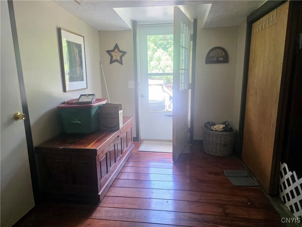11841 Bentley Road, Galen, New York 14433, Galen, New York 14433, 2 Bedrooms Bedrooms, 6 Rooms Rooms,1 BathroomBathrooms,Residential,For Sale,11841 Bentley Road, Galen, New York 14433,S1624784