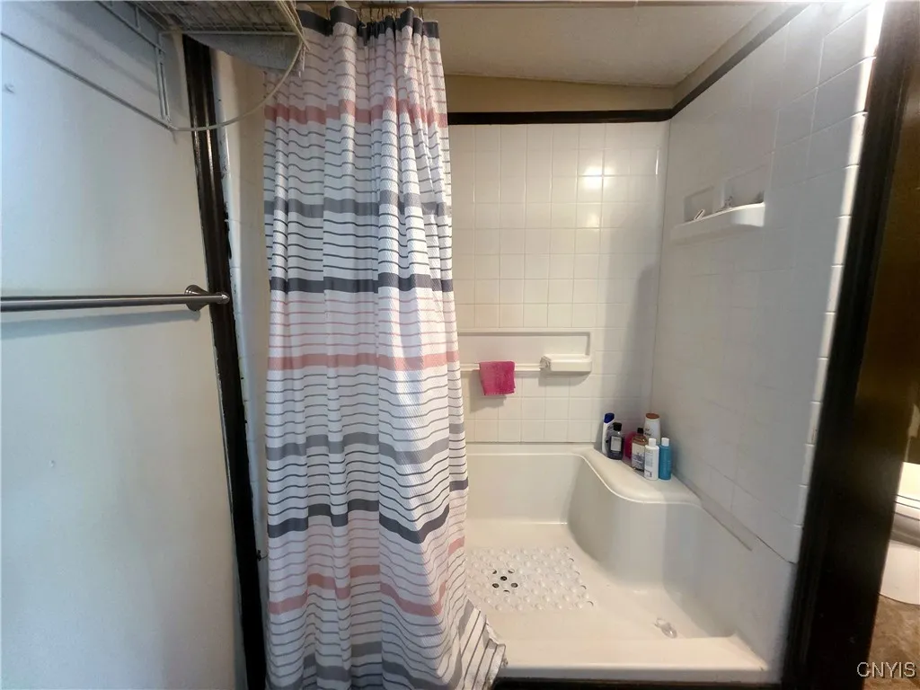 11841 Bentley Road, Galen, New York 14433, Galen, New York 14433, 2 Bedrooms Bedrooms, 6 Rooms Rooms,1 BathroomBathrooms,Residential,For Sale,11841 Bentley Road, Galen, New York 14433,S1624784