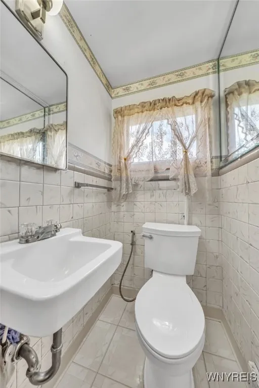 450 Maynard Drive, Amherst, New York 14226, Amherst, New York 14226, 3 Bedrooms Bedrooms, 7 Rooms Rooms,1 BathroomBathrooms,Residential,For Sale,450 Maynard Drive, Amherst, New York 14226,B1623892