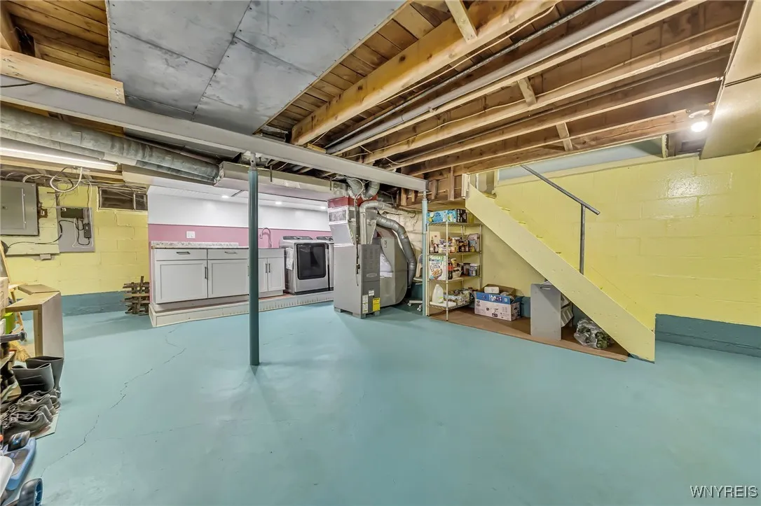 450 Maynard Drive, Amherst, New York 14226, Amherst, New York 14226, 3 Bedrooms Bedrooms, 7 Rooms Rooms,1 BathroomBathrooms,Residential,For Sale,450 Maynard Drive, Amherst, New York 14226,B1623892