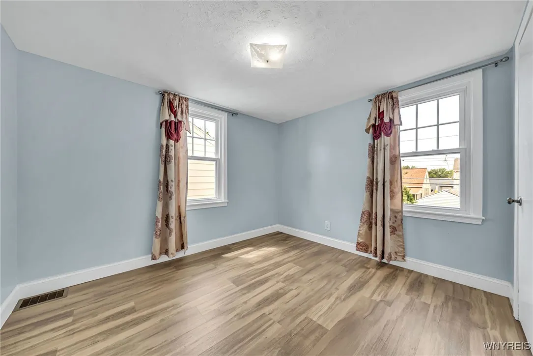 450 Maynard Drive, Amherst, New York 14226, Amherst, New York 14226, 3 Bedrooms Bedrooms, 7 Rooms Rooms,1 BathroomBathrooms,Residential,For Sale,450 Maynard Drive, Amherst, New York 14226,B1623892