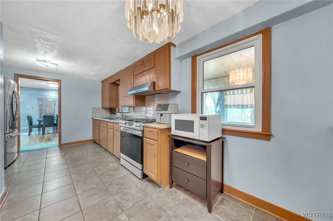 450 Maynard Drive, Amherst, New York 14226, Amherst, New York 14226, 3 Bedrooms Bedrooms, 7 Rooms Rooms,1 BathroomBathrooms,Residential,For Sale,450 Maynard Drive, Amherst, New York 14226,B1623892