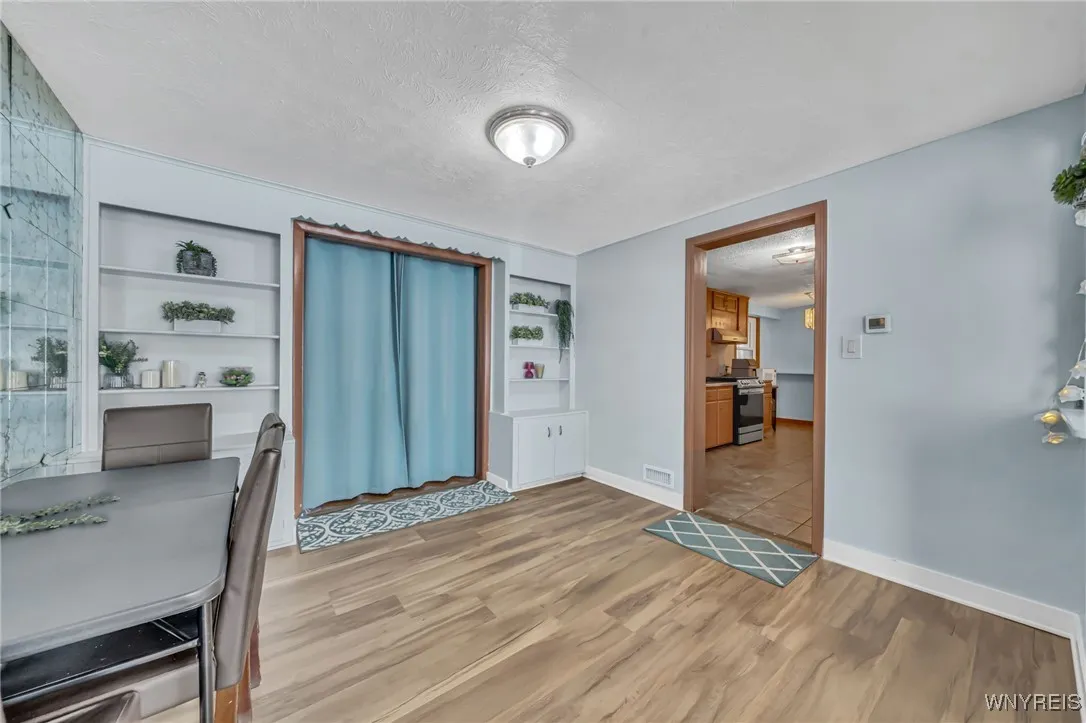 450 Maynard Drive, Amherst, New York 14226, Amherst, New York 14226, 3 Bedrooms Bedrooms, 7 Rooms Rooms,1 BathroomBathrooms,Residential,For Sale,450 Maynard Drive, Amherst, New York 14226,B1623892