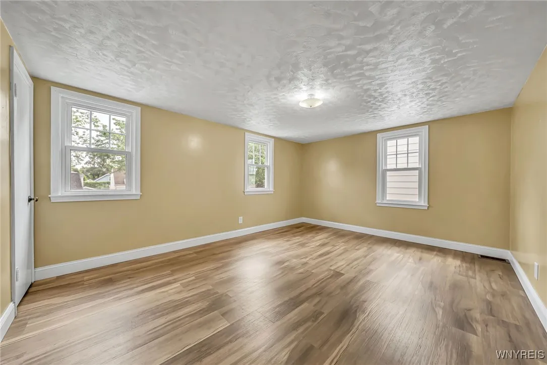 450 Maynard Drive, Amherst, New York 14226, Amherst, New York 14226, 3 Bedrooms Bedrooms, 7 Rooms Rooms,1 BathroomBathrooms,Residential,For Sale,450 Maynard Drive, Amherst, New York 14226,B1623892