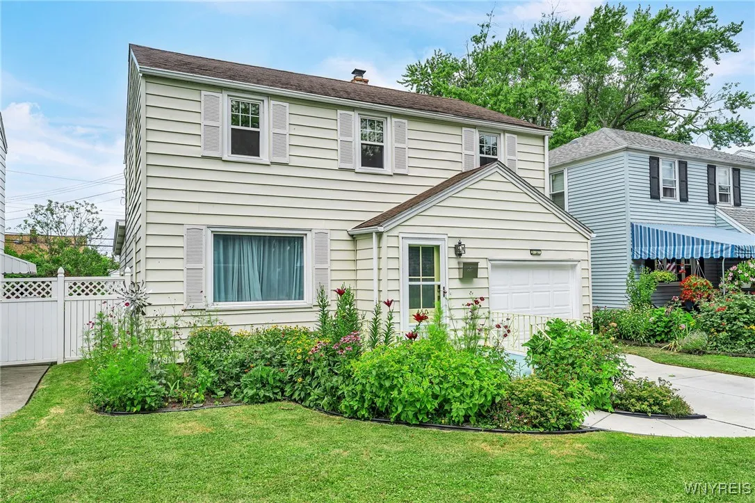 450 Maynard Drive, Amherst, New York 14226, Amherst, New York 14226, 3 Bedrooms Bedrooms, 7 Rooms Rooms,1 BathroomBathrooms,Residential,Closed,450 Maynard Drive, Amherst, New York 14226,0,B1623892