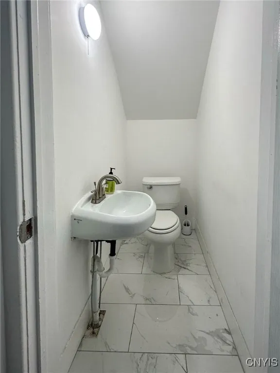 2505 Genesee Street, Utica, New York 13501, Utica, New York 13501, 4 Bedrooms Bedrooms, 8 Rooms Rooms,2 BathroomsBathrooms,Residential,For Sale,2505 Genesee Street, Utica, New York 13501,0,S1624411