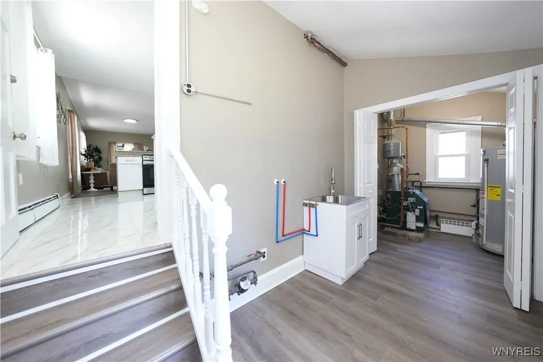 15 Royal Avenue, Buffalo, New York 14207, Buffalo, New York 14207, 3 Bedrooms Bedrooms, 7 Rooms Rooms,1 BathroomBathrooms,Residential,Closed,15 Royal Avenue, Buffalo, New York 14207,0,B1624961