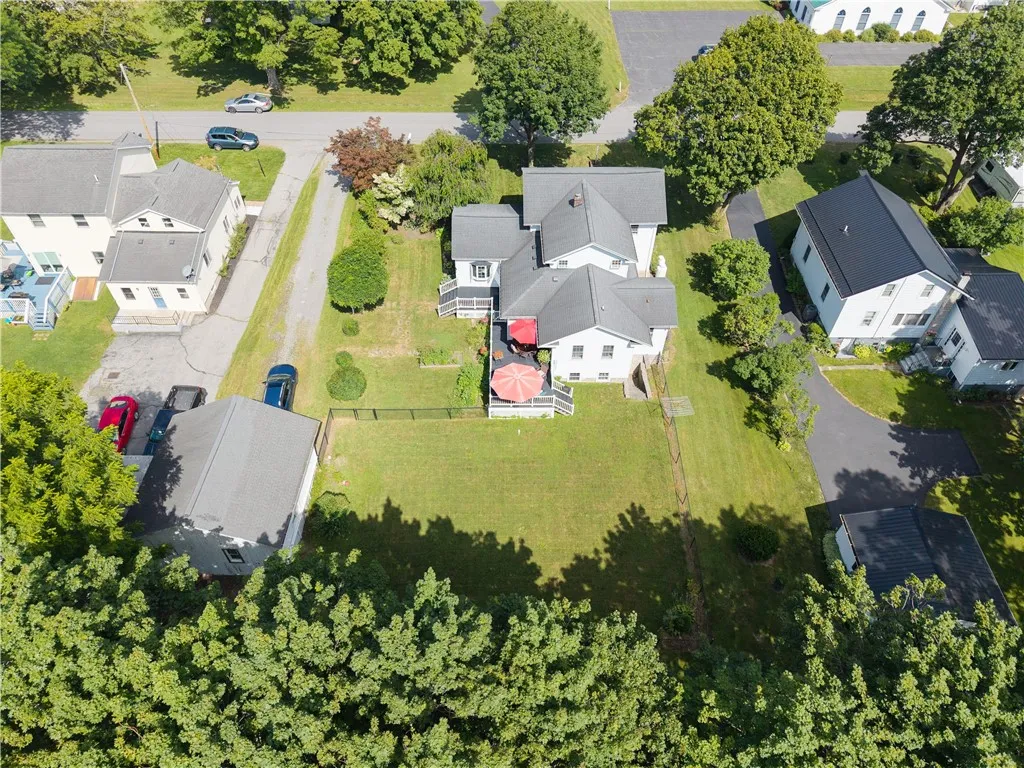 3822 Center Street, Livonia, New York 14487, Livonia, New York 14487, 4 Bedrooms Bedrooms, 7 Rooms Rooms,2 BathroomsBathrooms,Residential,Closed,3822 Center Street, Livonia, New York 14487,0,R1624625
