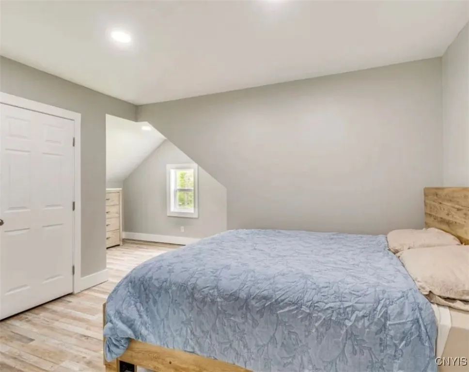 276 Lakeshore Road, Oswego, New York 13126, Oswego, New York 13126, 7 Bedrooms Bedrooms, 12 Rooms Rooms,2 BathroomsBathrooms,Residential Lease,For Rent,276 Lakeshore Road, Oswego, New York 13126,S1624669