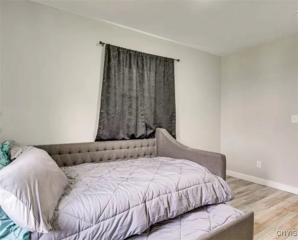 276 Lakeshore Road, Oswego, New York 13126, Oswego, New York 13126, 7 Bedrooms Bedrooms, 12 Rooms Rooms,2 BathroomsBathrooms,Residential Lease,For Rent,276 Lakeshore Road, Oswego, New York 13126,S1624669