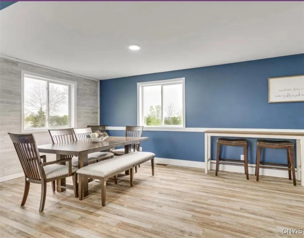 276 Lakeshore Road, Oswego, New York 13126, Oswego, New York 13126, 7 Bedrooms Bedrooms, 12 Rooms Rooms,2 BathroomsBathrooms,Residential Lease,For Rent,276 Lakeshore Road, Oswego, New York 13126,S1624669