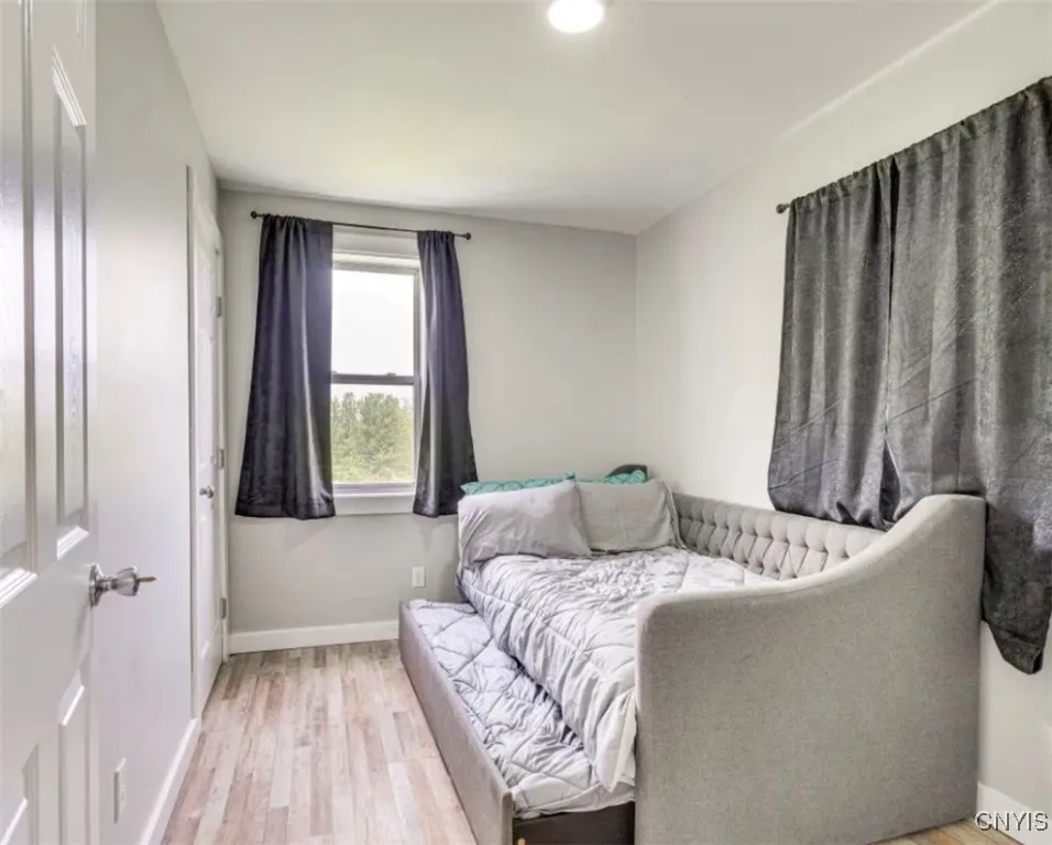 276 Lakeshore Road, Oswego, New York 13126, Oswego, New York 13126, 7 Bedrooms Bedrooms, 12 Rooms Rooms,2 BathroomsBathrooms,Residential Lease,For Rent,276 Lakeshore Road, Oswego, New York 13126,S1624669