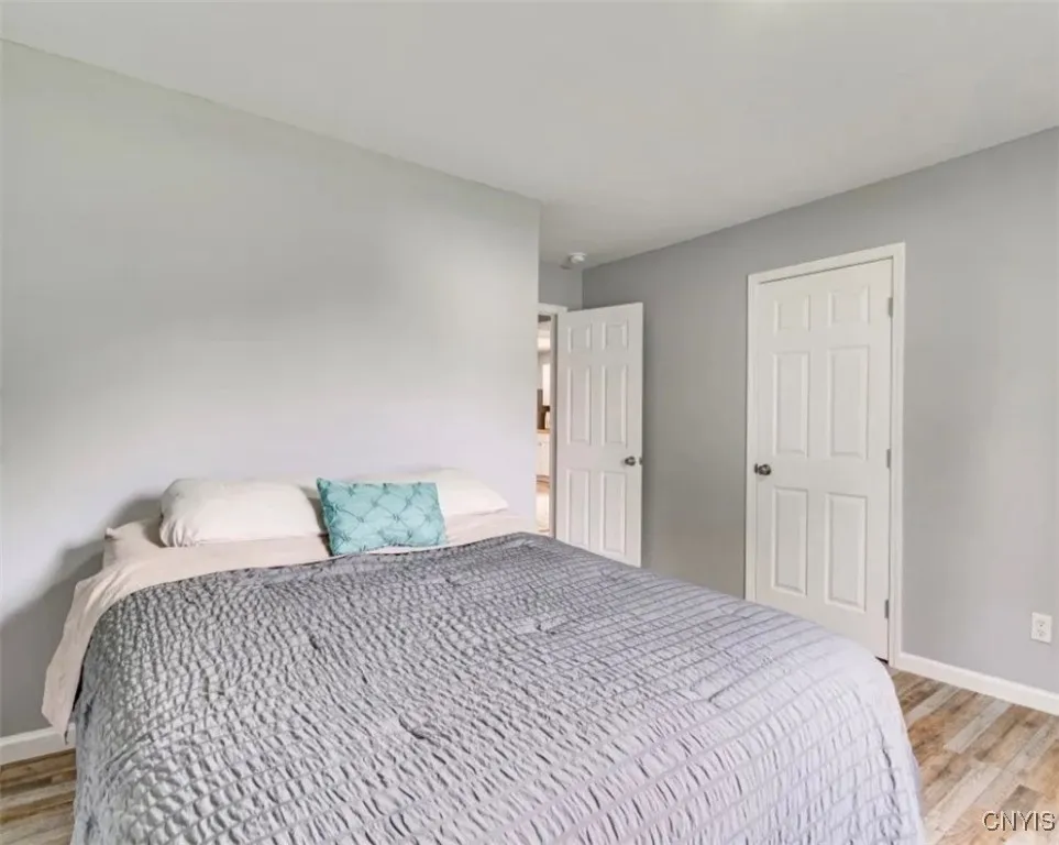 276 Lakeshore Road, Oswego, New York 13126, Oswego, New York 13126, 7 Bedrooms Bedrooms, 12 Rooms Rooms,2 BathroomsBathrooms,Residential Lease,For Rent,276 Lakeshore Road, Oswego, New York 13126,S1624669