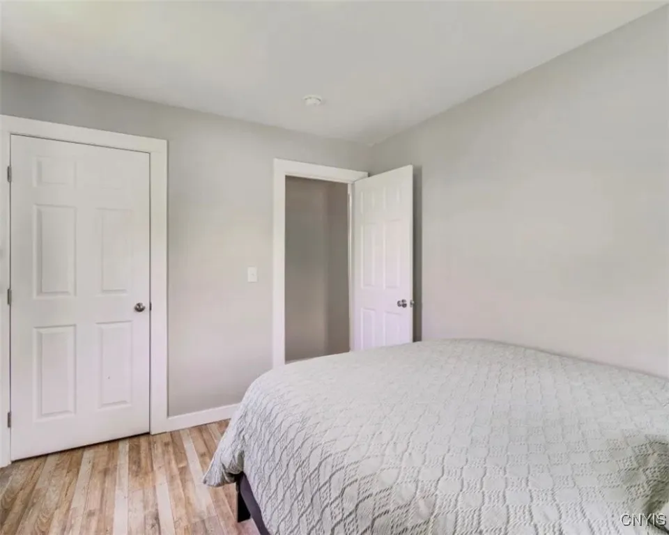 276 Lakeshore Road, Oswego, New York 13126, Oswego, New York 13126, 7 Bedrooms Bedrooms, 12 Rooms Rooms,2 BathroomsBathrooms,Residential Lease,For Rent,276 Lakeshore Road, Oswego, New York 13126,S1624669