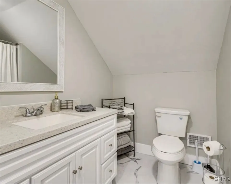 276 Lakeshore Road, Oswego, New York 13126, Oswego, New York 13126, 7 Bedrooms Bedrooms, 12 Rooms Rooms,2 BathroomsBathrooms,Residential Lease,For Rent,276 Lakeshore Road, Oswego, New York 13126,S1624669