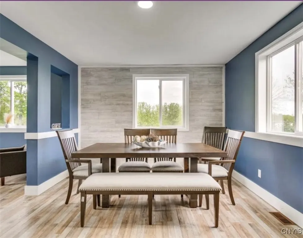 276 Lakeshore Road, Oswego, New York 13126, Oswego, New York 13126, 7 Bedrooms Bedrooms, 12 Rooms Rooms,2 BathroomsBathrooms,Residential Lease,For Rent,276 Lakeshore Road, Oswego, New York 13126,S1624669