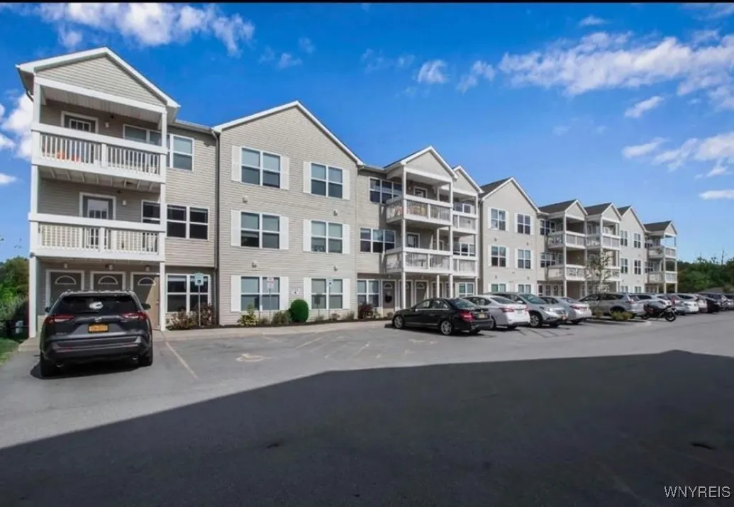 2213 Sweet Home #24 Road, Amherst, New York 14228, Amherst, New York 14228, 3 Bedrooms Bedrooms, 5 Rooms Rooms,3 BathroomsBathrooms,Residential Lease,For Rent,2213 Sweet Home #24 Road, Amherst, New York 14228,B1624990