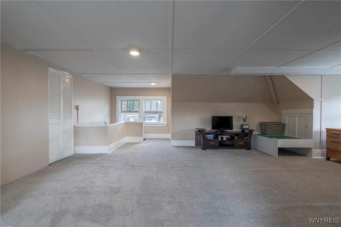 36 University Avenue, Buffalo, New York 14214, Buffalo, New York 14214, 3 Bedrooms Bedrooms, 9 Rooms Rooms,2 BathroomsBathrooms,Residential,For Sale,36 University Avenue, Buffalo, New York 14214,B1624952