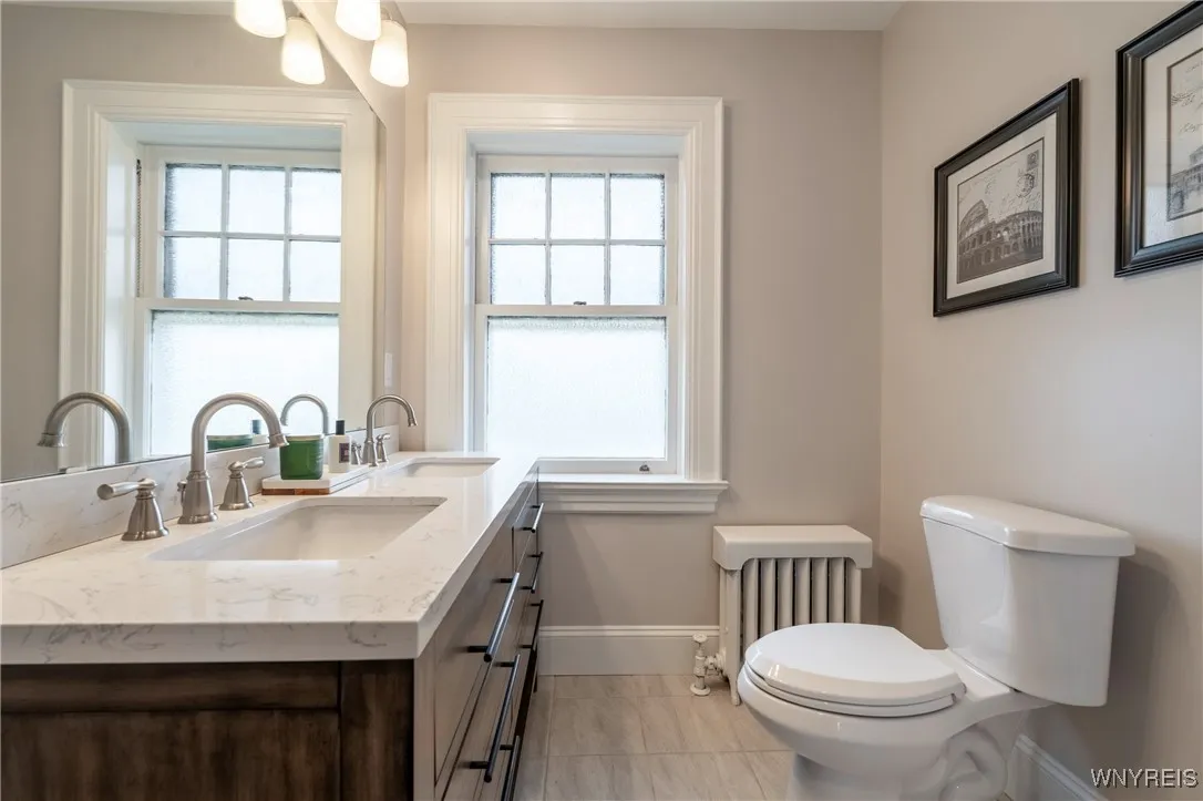 36 University Avenue, Buffalo, New York 14214, Buffalo, New York 14214, 3 Bedrooms Bedrooms, 9 Rooms Rooms,2 BathroomsBathrooms,Residential,For Sale,36 University Avenue, Buffalo, New York 14214,B1624952