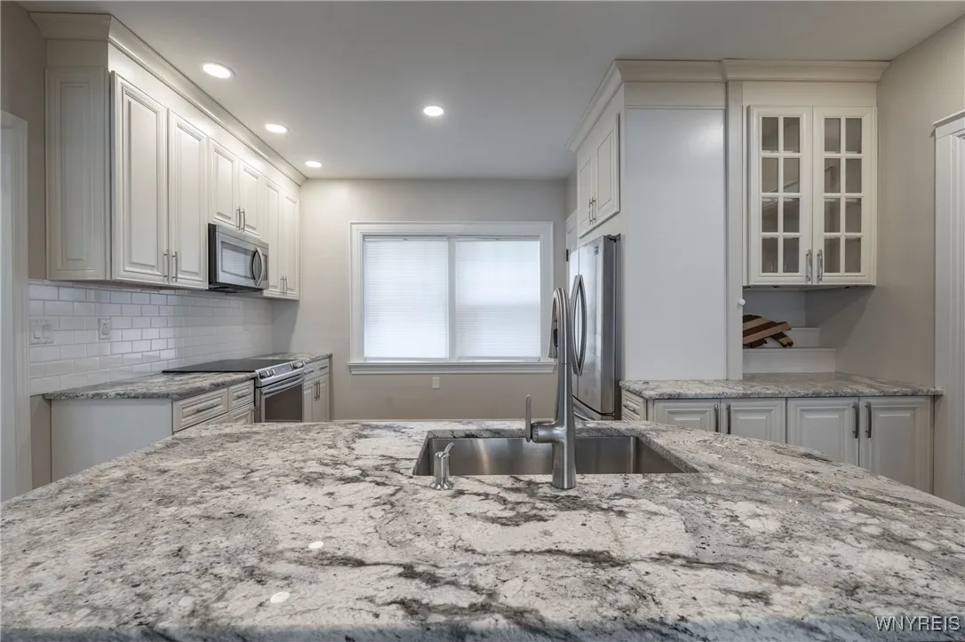 36 University Avenue, Buffalo, New York 14214, Buffalo, New York 14214, 3 Bedrooms Bedrooms, 9 Rooms Rooms,2 BathroomsBathrooms,Residential,For Sale,36 University Avenue, Buffalo, New York 14214,B1624952