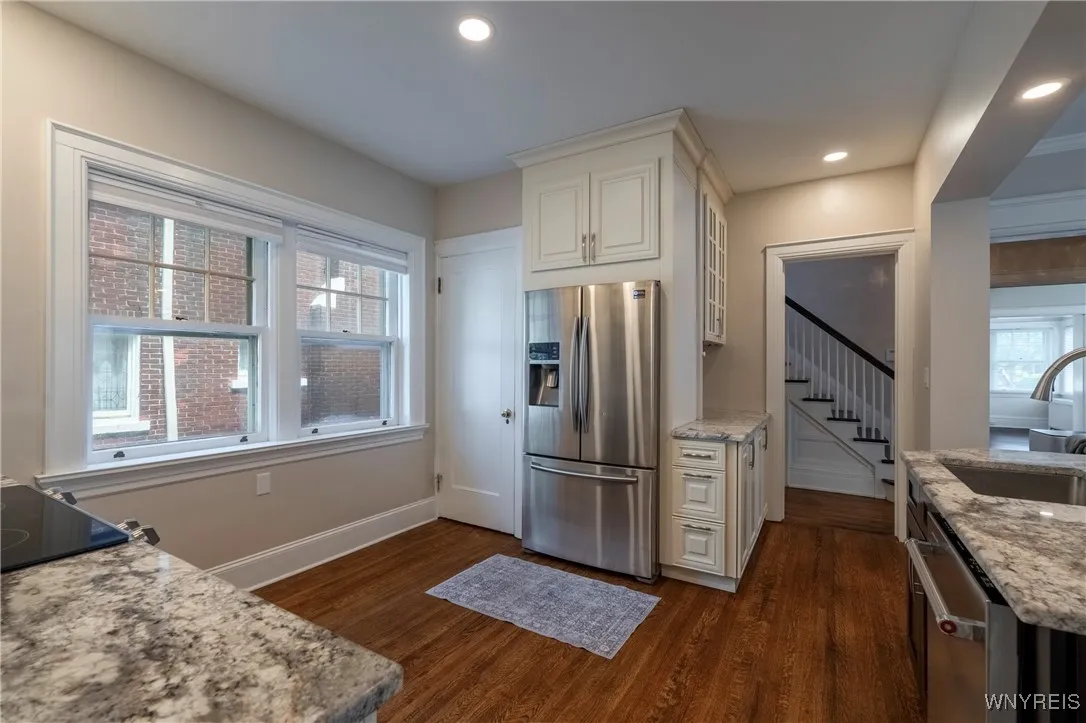 36 University Avenue, Buffalo, New York 14214, Buffalo, New York 14214, 3 Bedrooms Bedrooms, 9 Rooms Rooms,2 BathroomsBathrooms,Residential,For Sale,36 University Avenue, Buffalo, New York 14214,B1624952