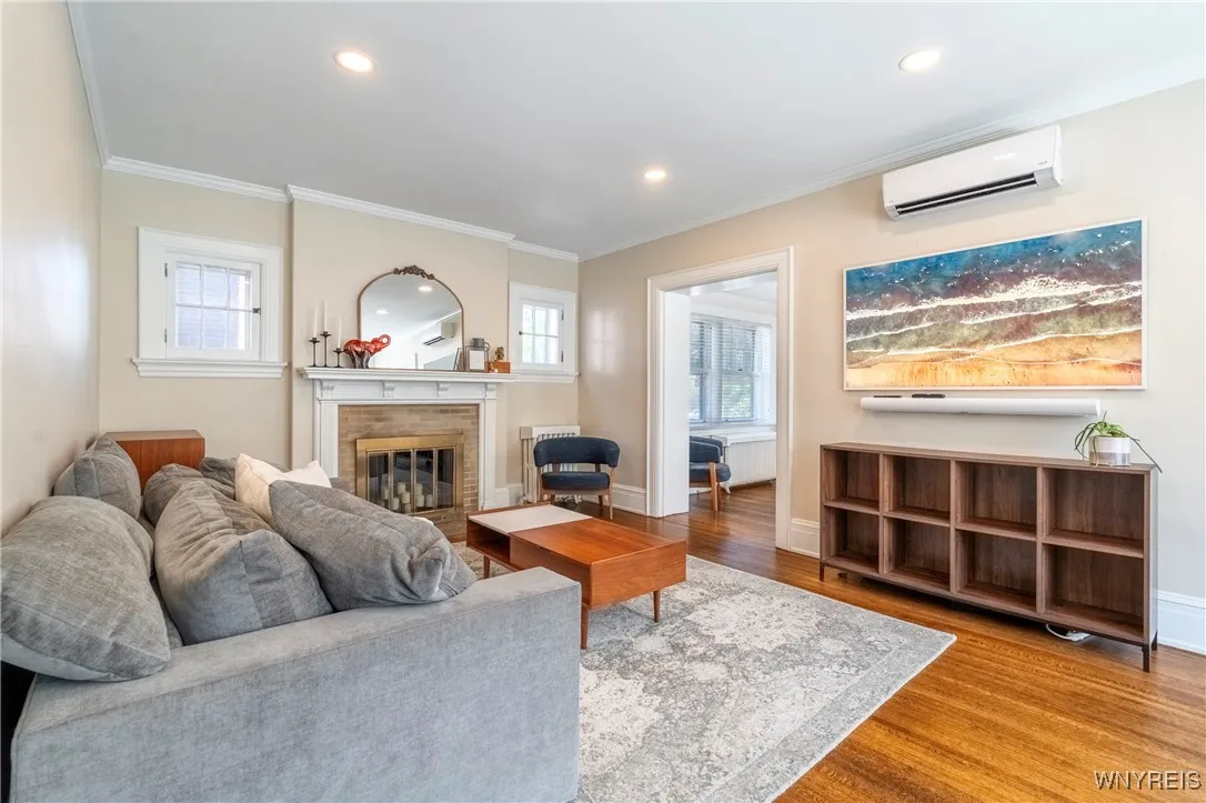 36 University Avenue, Buffalo, New York 14214, Buffalo, New York 14214, 3 Bedrooms Bedrooms, 9 Rooms Rooms,2 BathroomsBathrooms,Residential,For Sale,36 University Avenue, Buffalo, New York 14214,B1624952