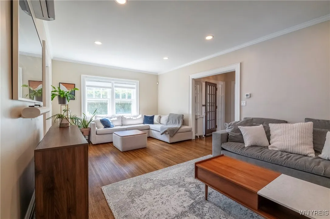 36 University Avenue, Buffalo, New York 14214, Buffalo, New York 14214, 3 Bedrooms Bedrooms, 9 Rooms Rooms,2 BathroomsBathrooms,Residential,For Sale,36 University Avenue, Buffalo, New York 14214,B1624952