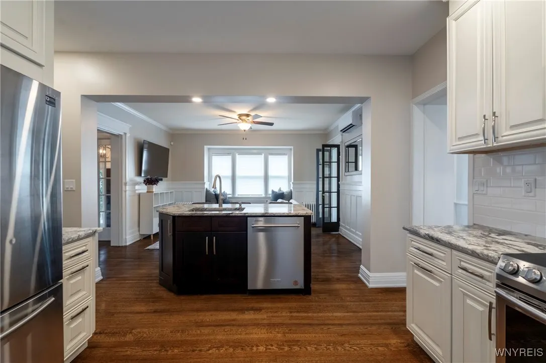 36 University Avenue, Buffalo, New York 14214, Buffalo, New York 14214, 3 Bedrooms Bedrooms, 9 Rooms Rooms,2 BathroomsBathrooms,Residential,For Sale,36 University Avenue, Buffalo, New York 14214,B1624952