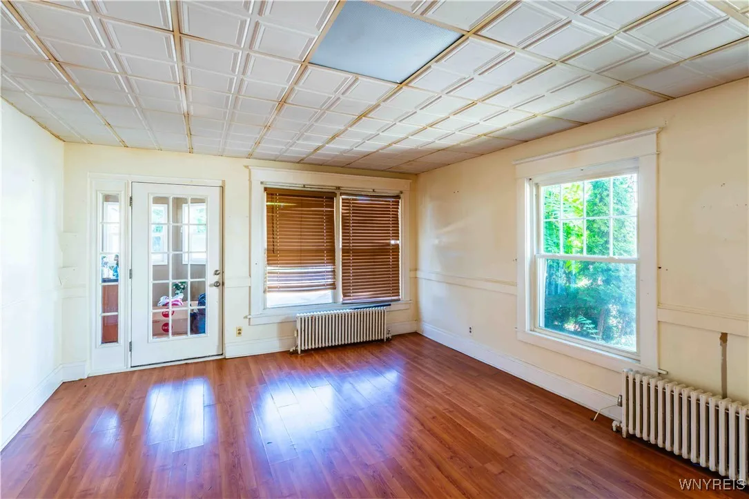 40 Niagara Falls Boulevard, Buffalo, New York 1421, Buffalo, New York 14214, 4 Bedrooms Bedrooms, 10 Rooms Rooms,1 BathroomBathrooms,Residential,For Sale,40 Niagara Falls Boulevard, Buffalo, New York 1421,B1624869