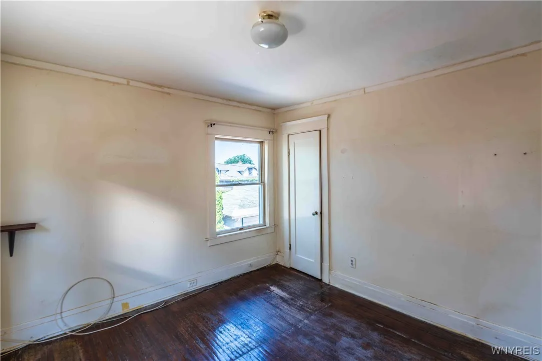 40 Niagara Falls Boulevard, Buffalo, New York 1421, Buffalo, New York 14214, 4 Bedrooms Bedrooms, 10 Rooms Rooms,1 BathroomBathrooms,Residential,For Sale,40 Niagara Falls Boulevard, Buffalo, New York 1421,B1624869