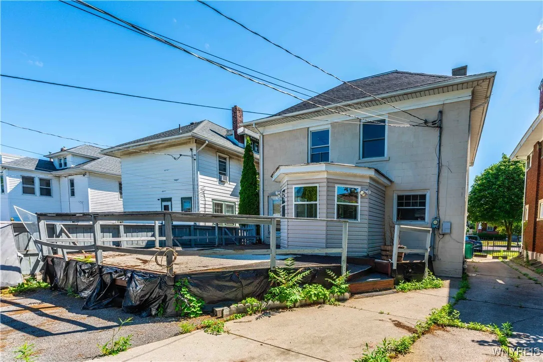 40 Niagara Falls Boulevard, Buffalo, New York 1421, Buffalo, New York 14214, 4 Bedrooms Bedrooms, 10 Rooms Rooms,1 BathroomBathrooms,Residential,For Sale,40 Niagara Falls Boulevard, Buffalo, New York 1421,B1624869