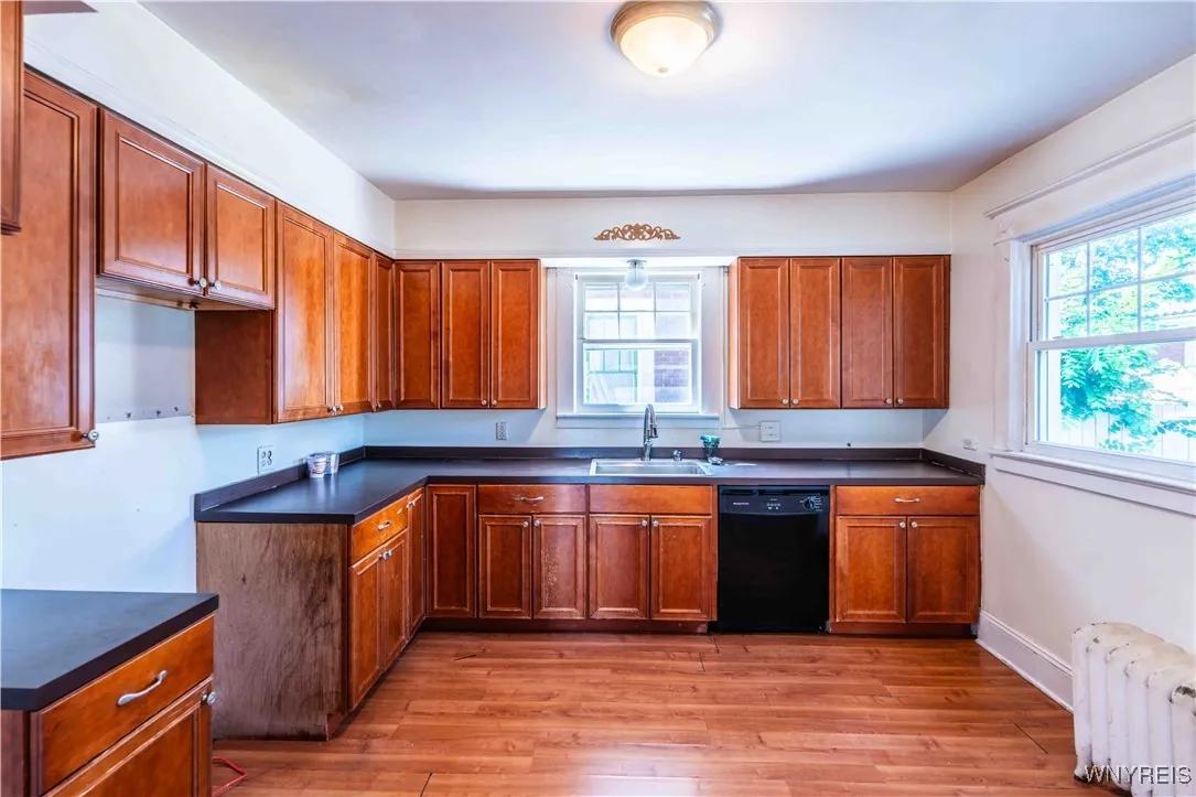 40 Niagara Falls Boulevard, Buffalo, New York 1421, Buffalo, New York 14214, 4 Bedrooms Bedrooms, 10 Rooms Rooms,1 BathroomBathrooms,Residential,For Sale,40 Niagara Falls Boulevard, Buffalo, New York 1421,B1624869