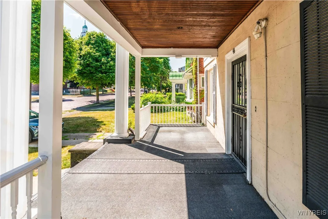 40 Niagara Falls Boulevard, Buffalo, New York 1421, Buffalo, New York 14214, 4 Bedrooms Bedrooms, 10 Rooms Rooms,1 BathroomBathrooms,Residential,For Sale,40 Niagara Falls Boulevard, Buffalo, New York 1421,B1624869