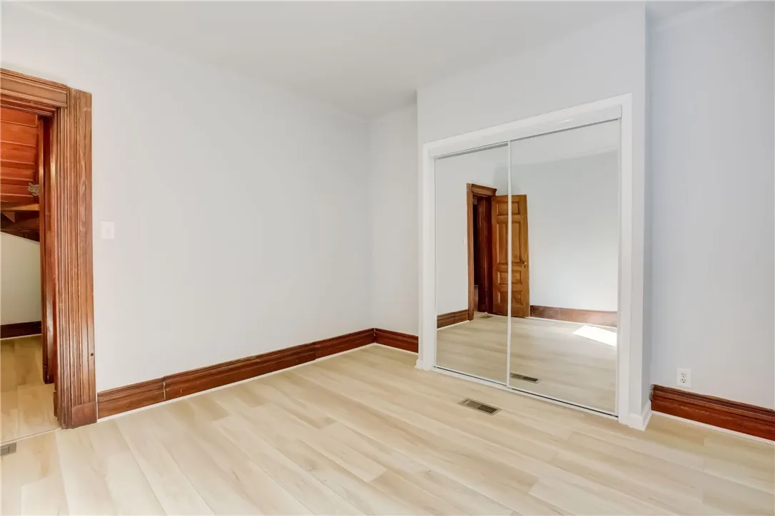 32 Birch Crescent 1, Rochester, New York 14607, Rochester, New York 14607, 2 Bedrooms Bedrooms, 6 Rooms Rooms,2 BathroomsBathrooms,Residential Lease,For Rent,32 Birch Crescent 1, Rochester, New York 14607,R1624914