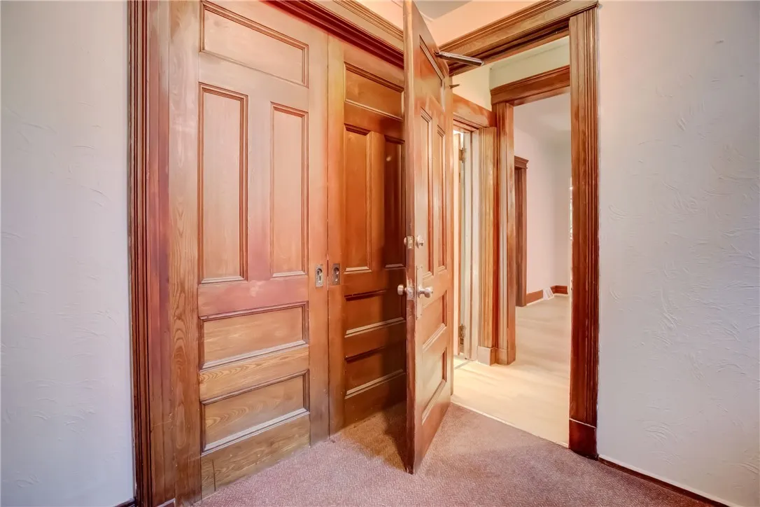 32 Birch Crescent 1, Rochester, New York 14607, Rochester, New York 14607, 2 Bedrooms Bedrooms, 6 Rooms Rooms,2 BathroomsBathrooms,Residential Lease,For Rent,32 Birch Crescent 1, Rochester, New York 14607,R1624914