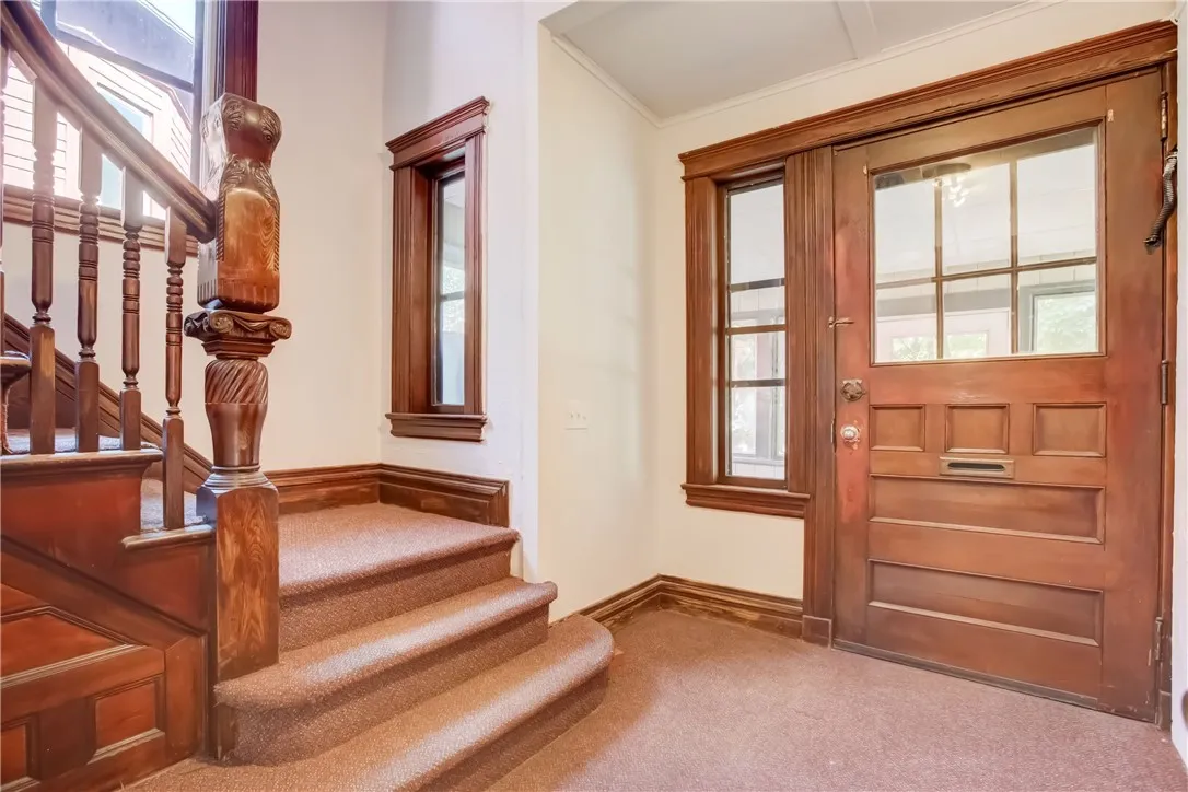 32 Birch Crescent 1, Rochester, New York 14607, Rochester, New York 14607, 2 Bedrooms Bedrooms, 6 Rooms Rooms,2 BathroomsBathrooms,Residential Lease,For Rent,32 Birch Crescent 1, Rochester, New York 14607,R1624914