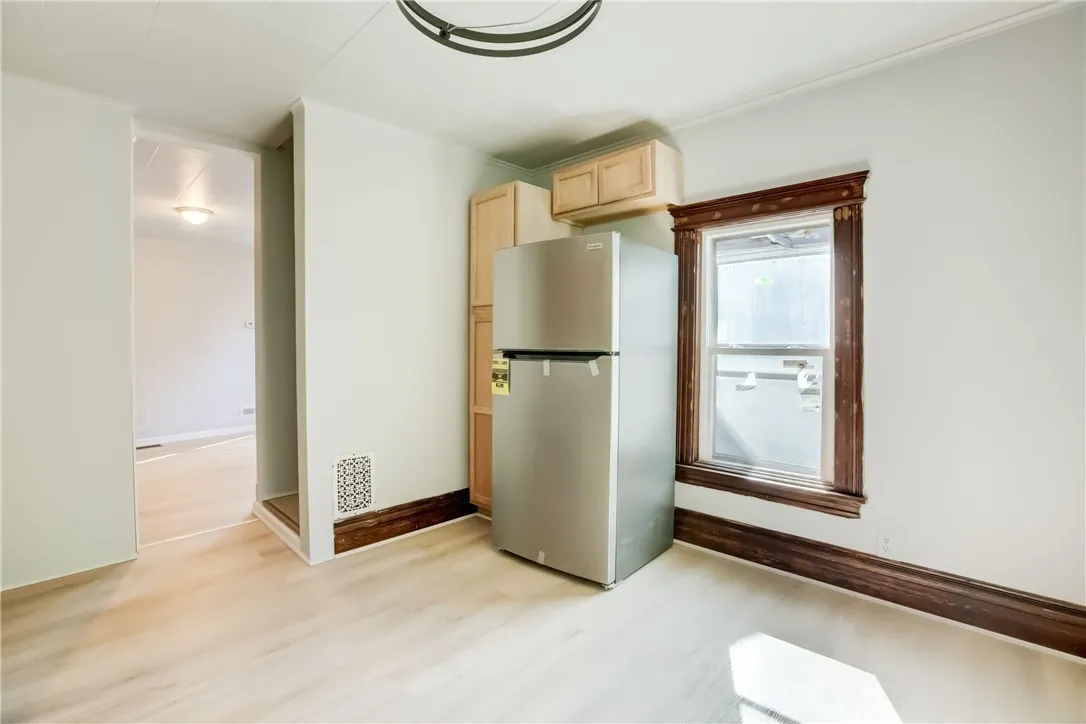 32 Birch Crescent 2, Rochester, New York 14607, Rochester, New York 14607, 1 Bedroom Bedrooms, 4 Rooms Rooms,1 BathroomBathrooms,Residential Lease,For Rent,32 Birch Crescent 2, Rochester, New York 14607,R1624929
