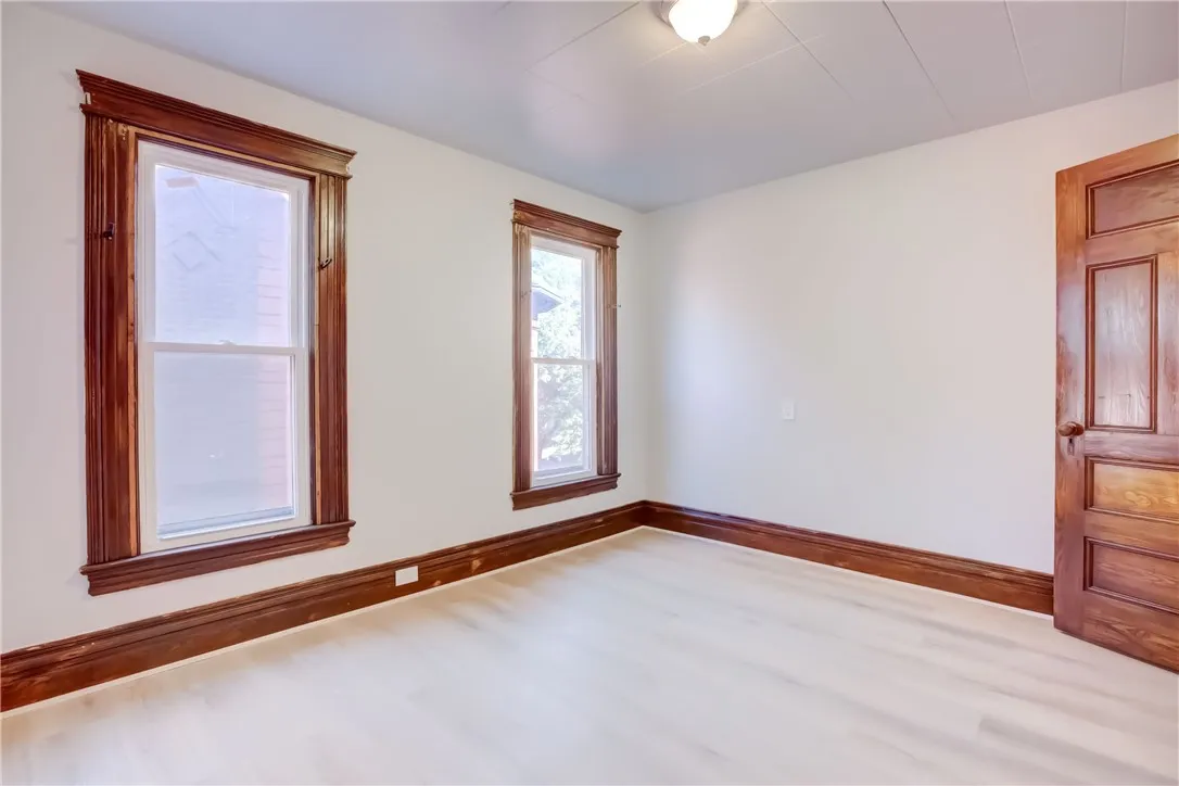 32 Birch Crescent 2, Rochester, New York 14607, Rochester, New York 14607, 1 Bedroom Bedrooms, 4 Rooms Rooms,1 BathroomBathrooms,Residential Lease,For Rent,32 Birch Crescent 2, Rochester, New York 14607,R1624929