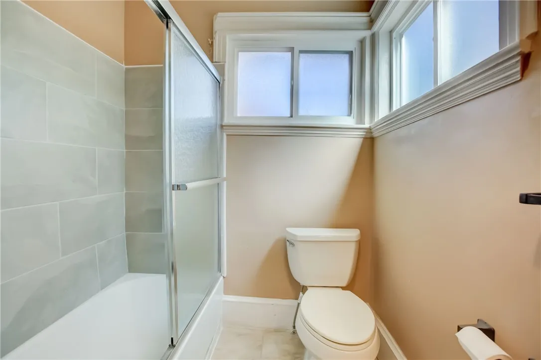 32 Birch Crescent 3, Rochester, New York 14607, Rochester, New York 14607, 2 Bedrooms Bedrooms, 5 Rooms Rooms,1 BathroomBathrooms,Residential Lease,For Rent,32 Birch Crescent 3, Rochester, New York 14607,R1624966